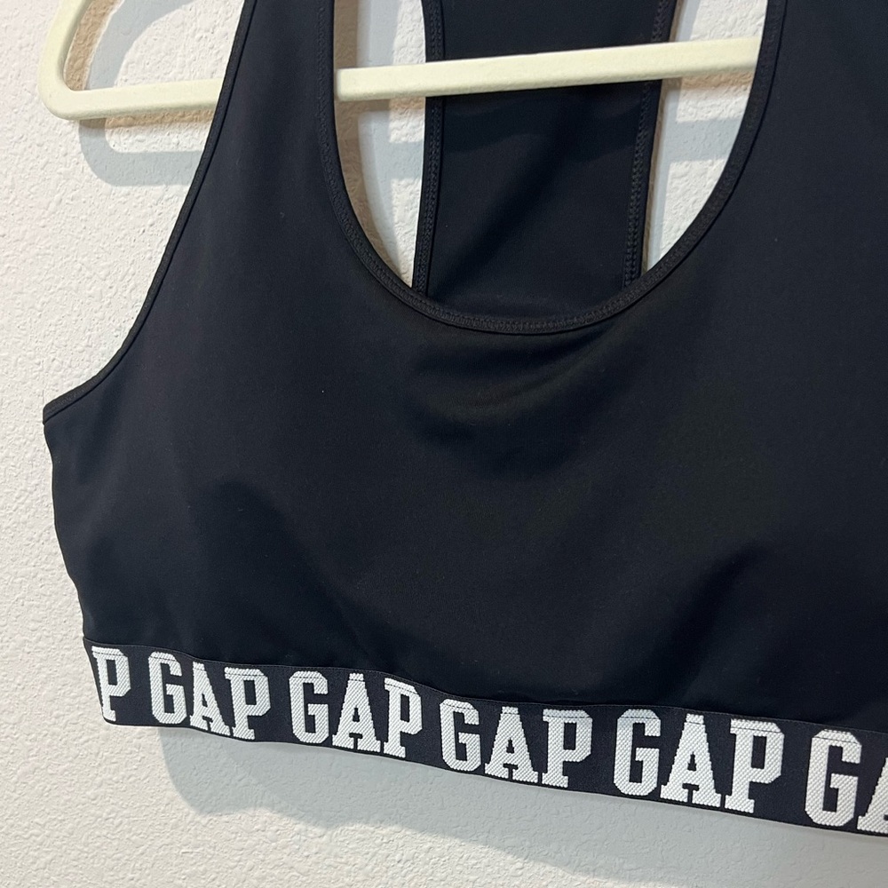 GapFit T-Back Sports Bra Black and White - Picture 4 of 11